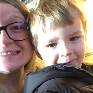 Meet your Posher, Courtney